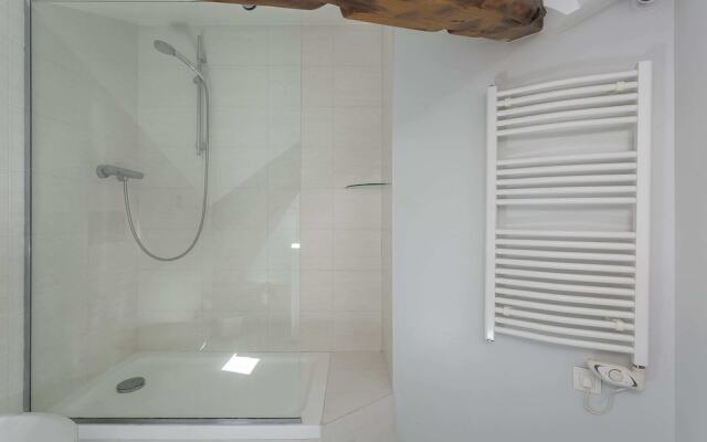Nice 2 Room Apartment - Lyon