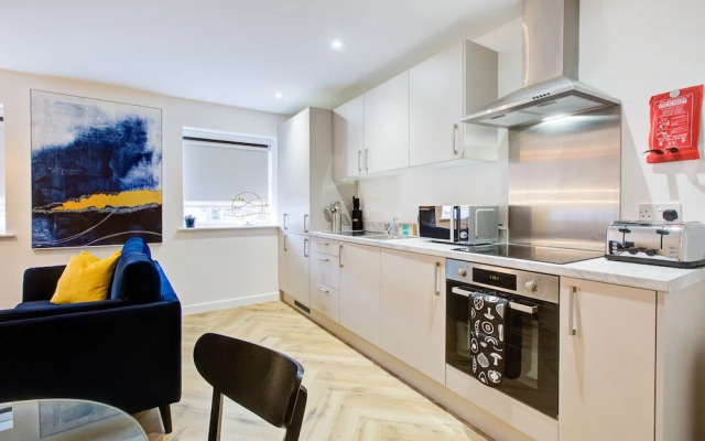 Hybrid Resi - Mitcham