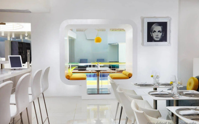 Luna2 Seminyak by Premier Hospitality Asia