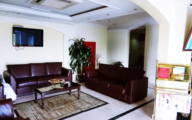 Al Murooj Hotel Apartments