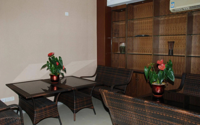 Yuejia Business Hotel