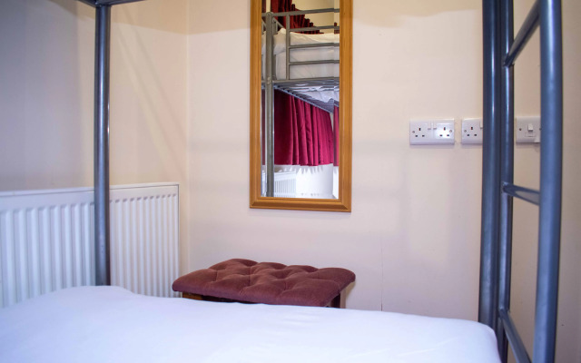 Royal Square Hotel - BHX & NEC