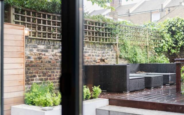 Garden Flat in Fulham Earls Court