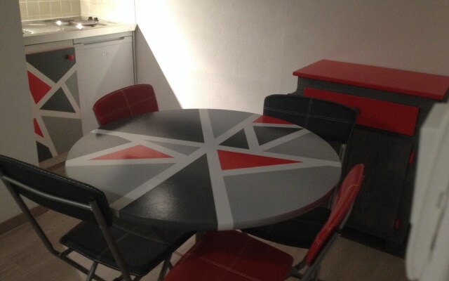 Studio in Dijon, With Wifi