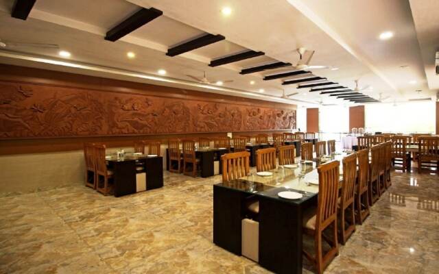 Hotel Grand Tapovan
