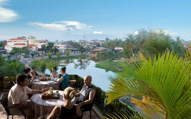 Siem Reap Riverside Hotel