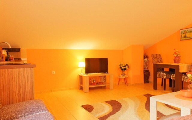 Sea View Cozy Flat 1 Min to Beach in Montenegro