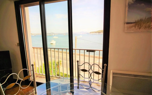 Grand studio avec vue mer !