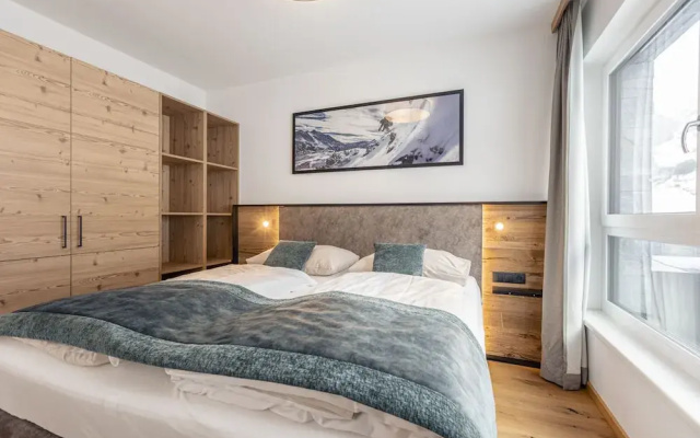 Lovely Apartment With Mountain Views