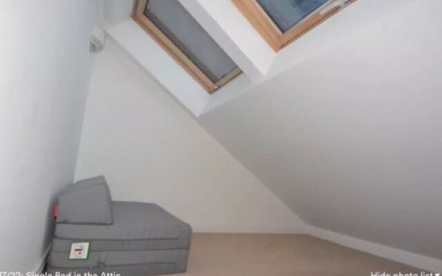 Leicester Square Just Renovated 2BD Mezzanine Flat