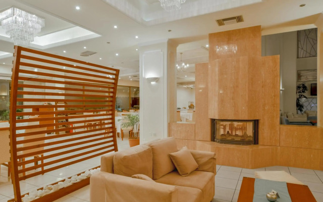 Nefeli Hotel