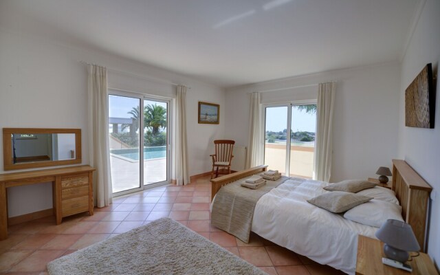 Ria Alvor Luxurious Golf View Villa