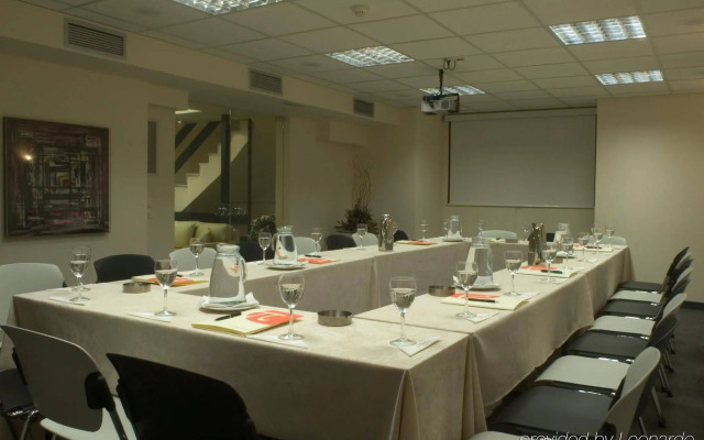 Polis Grand Hotel