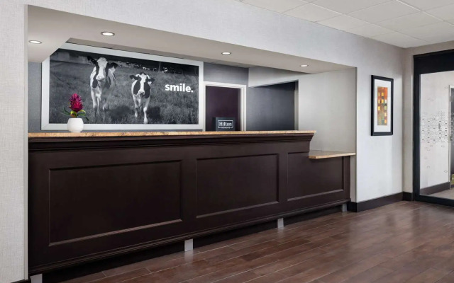 Hampton Inn Memphis-Walnut Grove/Baptist Hospital East