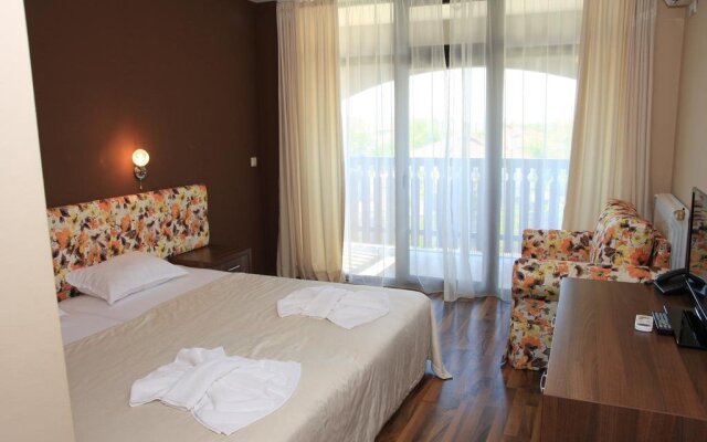 Family Hotel Zvezda