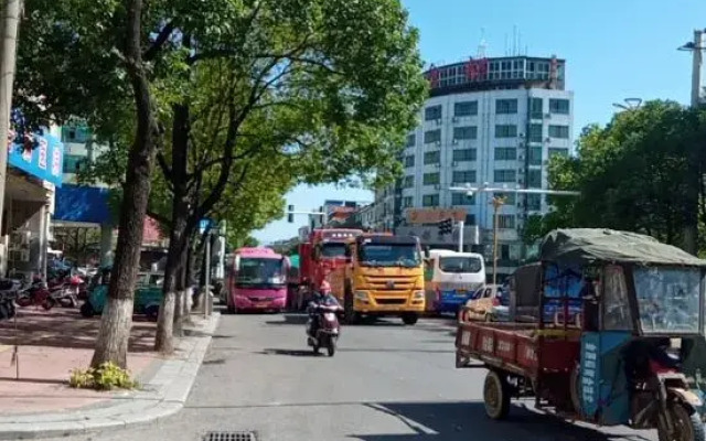 Fuyang Julong Hotel