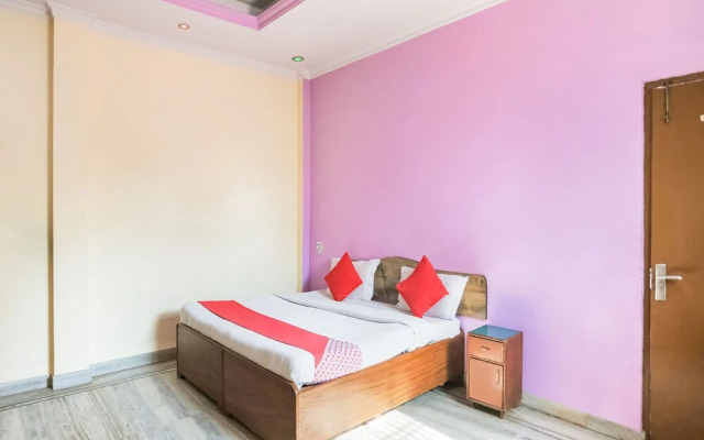 OYO 22577 Hotel City View