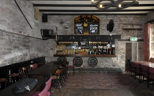 Rockingham Arms by Greene King Inns