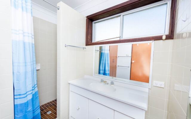 Castaways Unit 8 - Shoal Bay