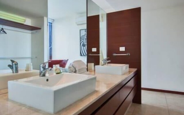 Borneo 106 Alamar - 3 Br Apts