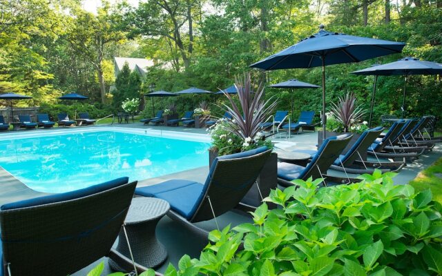 Cape Arundel Inn - Club House