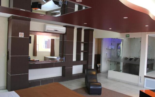 Motel Séptimo Eclipse - Adults Only