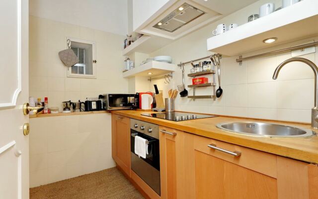 Trevi Charming Apartment