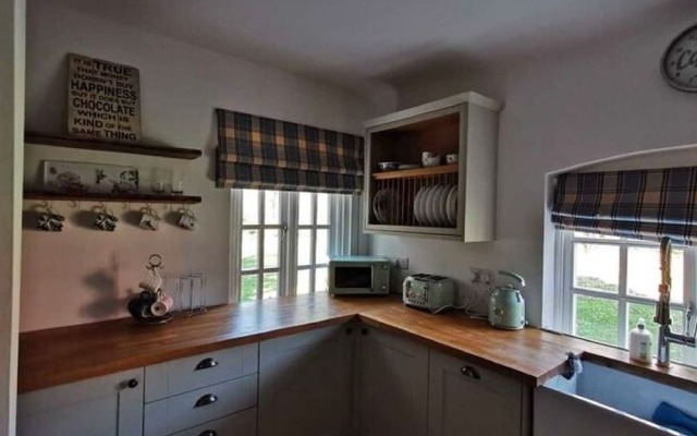 Vintage Holiday Home in Worcestershire With Jacuzzi