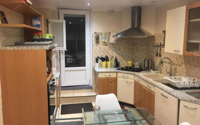 Irigny: Maison calme à 10 minutes de Lyon