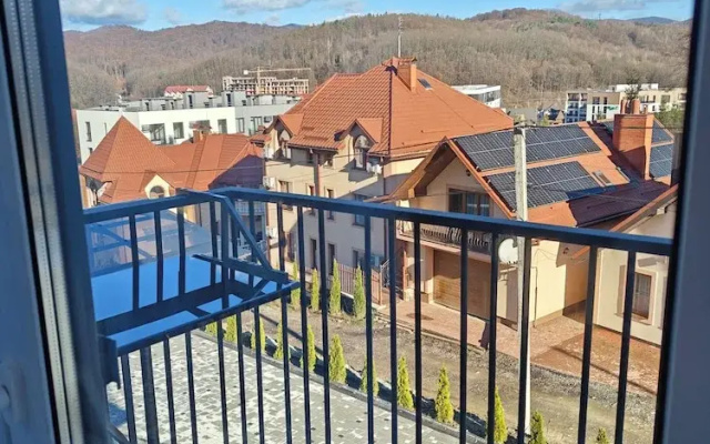 Polyana Kvasova - Park House Apart
