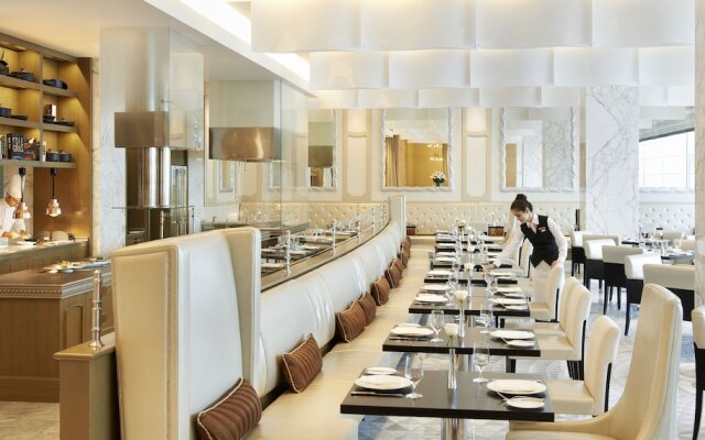 Apartments by Fairmont Baku Flame Towers