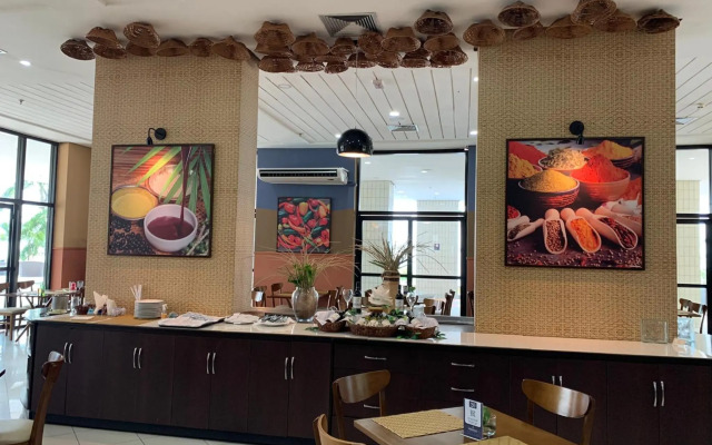 Tropical Executive Hotel