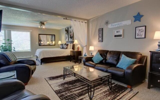 Anchorage Uptown Suites-Condos