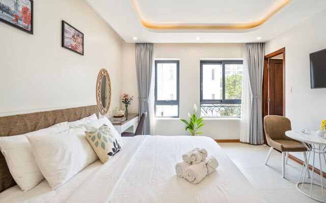 The Royal Hotel Apartment - Phu My Hung