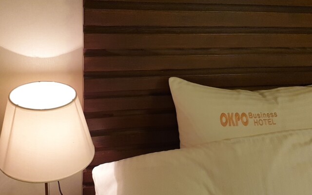 Okpo Business Hotel