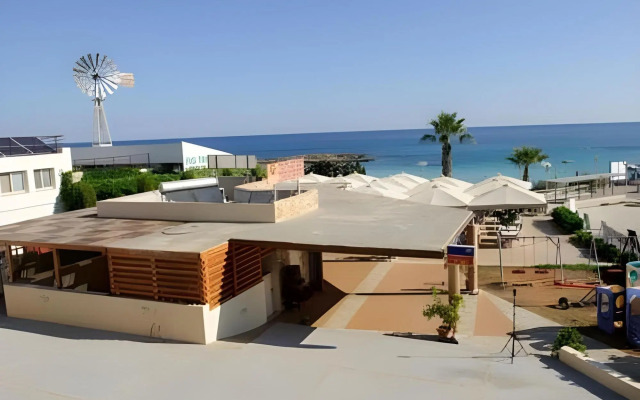 Blue Peter Apartments
