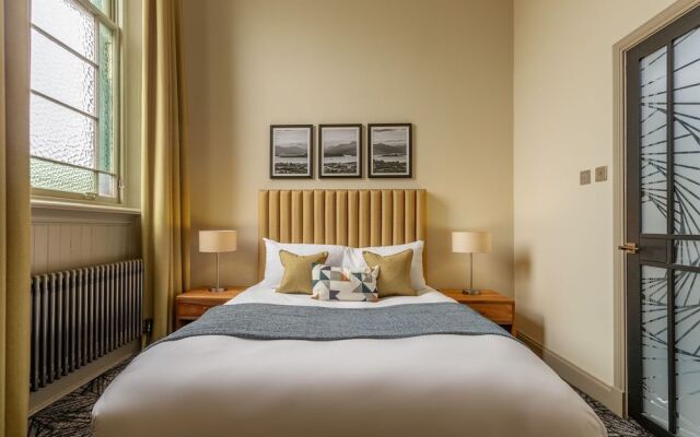 Riva Boutique Hotel & Restaurant