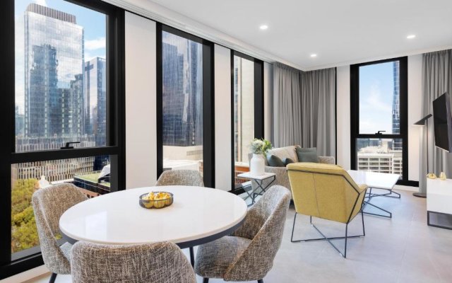 Meriton Suites King Street Melbourne