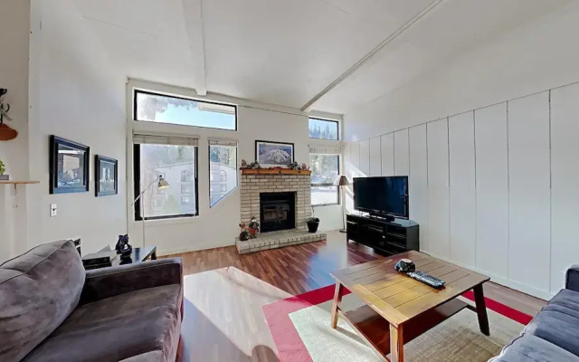 513 2 Bedroom Home
