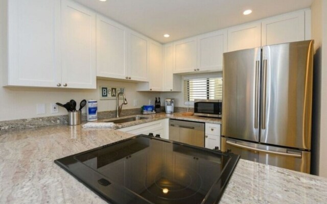 Bay Oaks by Beachside Management