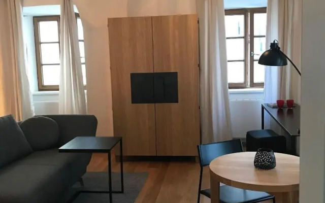 BARONHAUS Aparthotel & Suites