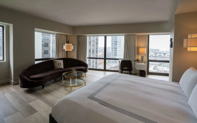 Thompson Chicago, by Hyatt
