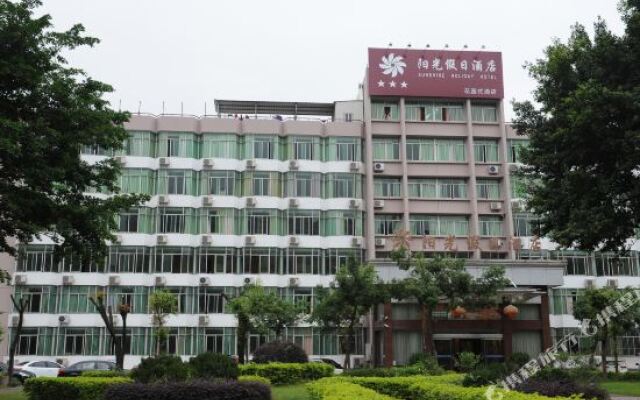 Sunshine Holiday Hotel