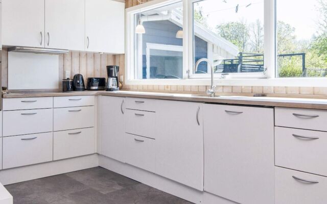 10 Person Holiday Home in Glesborg-by Traum