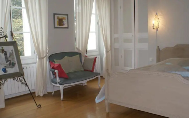 Chateau De Requiecourt