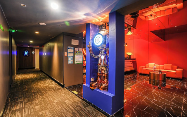 Wind Sleeping Color Hotel