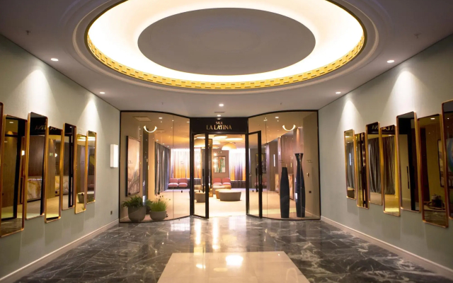 Отель Riu Plaza España