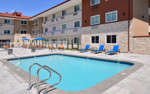Holiday Inn Express Santa Rosa North by IHG