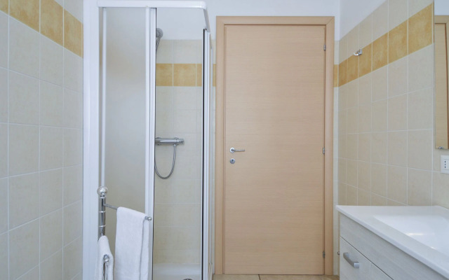 Snug apartment in Dervio with balcony or terrace