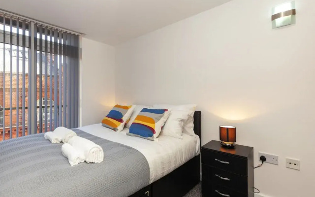 PM & Charles Luxury Apartments - 2 Bedroom - City Center - Parking